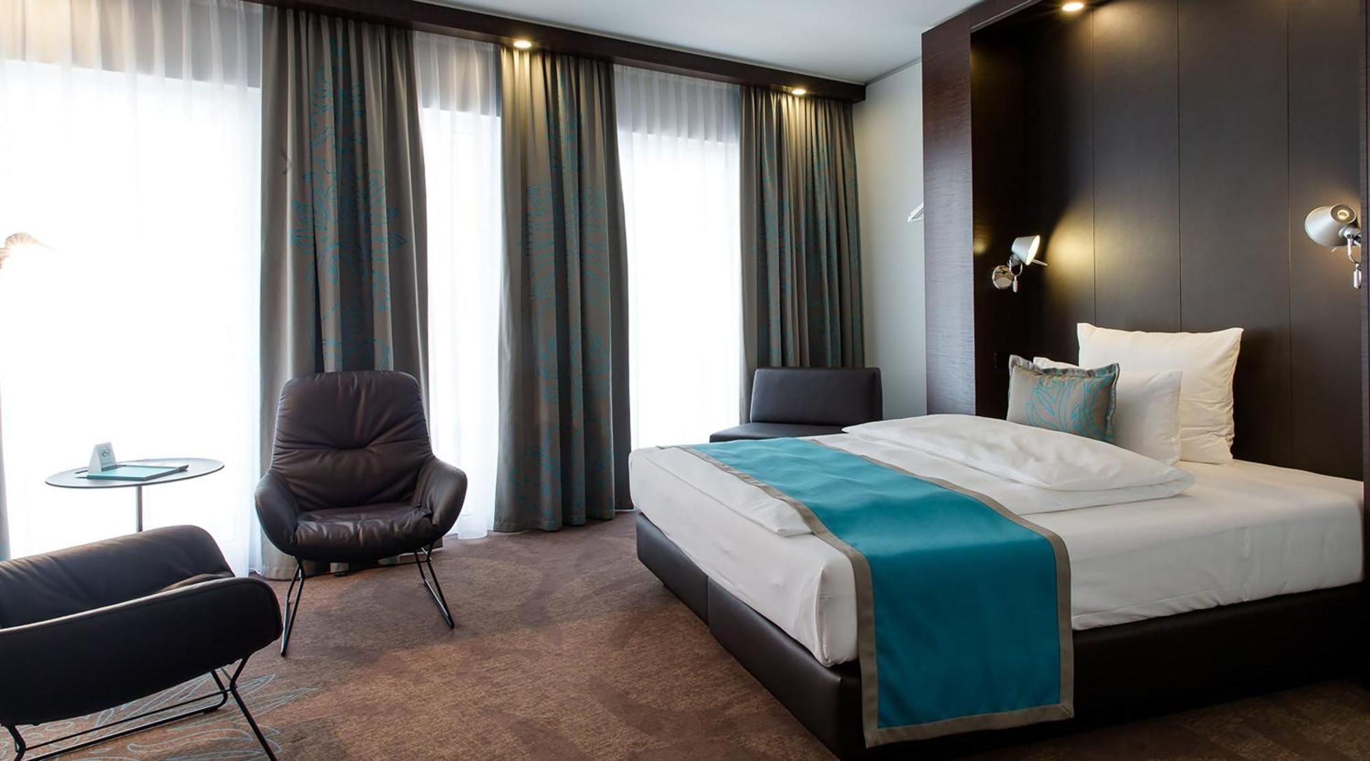 Motel One Stuttgart-Bad Cannstatt Exterior foto
