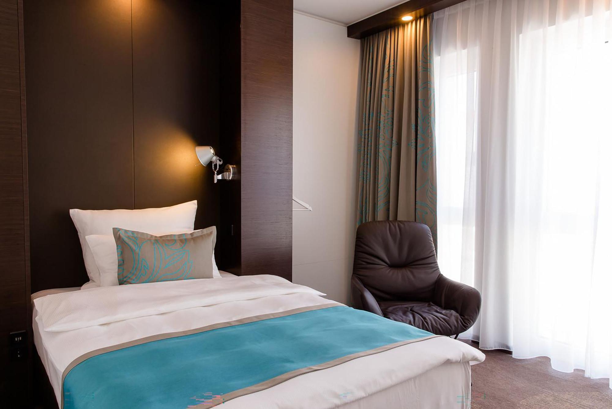 Motel One Stuttgart-Bad Cannstatt Exterior foto