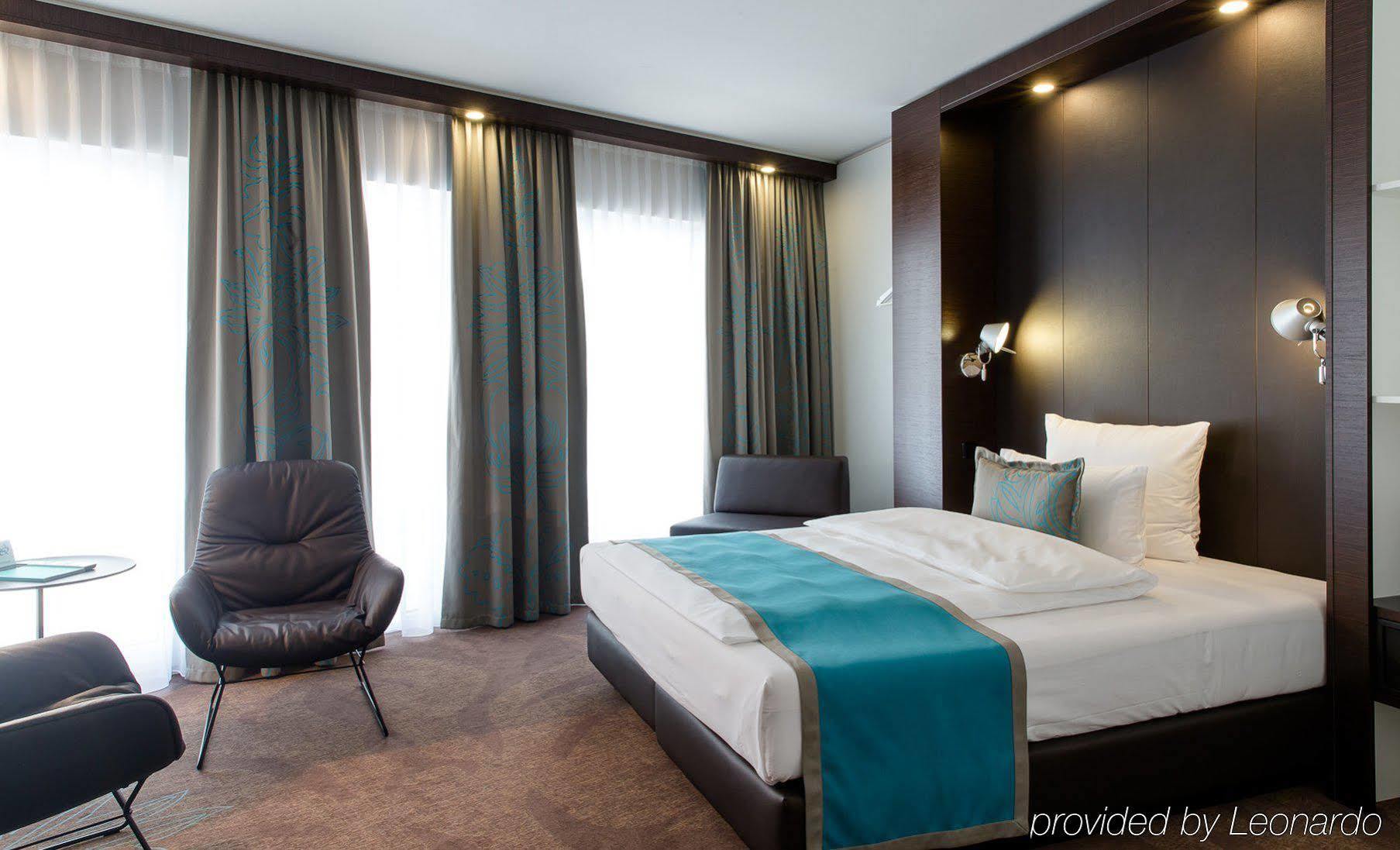 Motel One Stuttgart-Bad Cannstatt Exterior foto